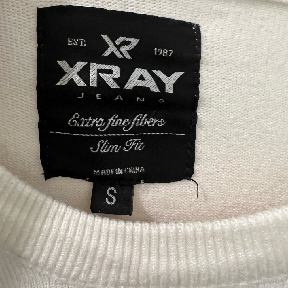 Classic White Men's Sweater - Picture 3 of 5